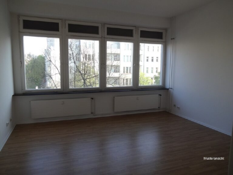 DSC04611 - Raum zur Straße