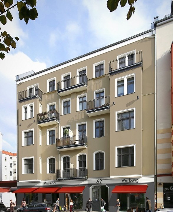 WAR-Fassade_Straße